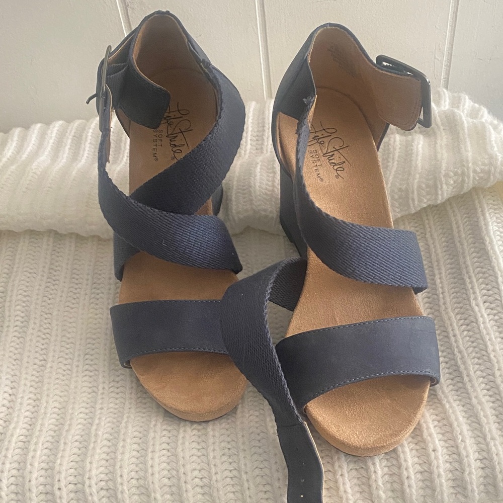 Life Stride Navy Blue Wedge Sandals